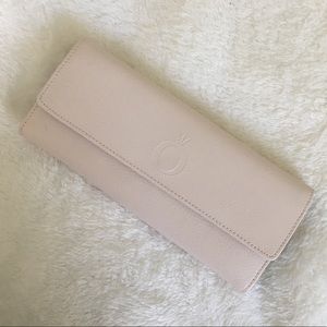 Pandora Off-White Clutch